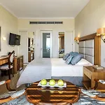 Alexander The Great Hotel