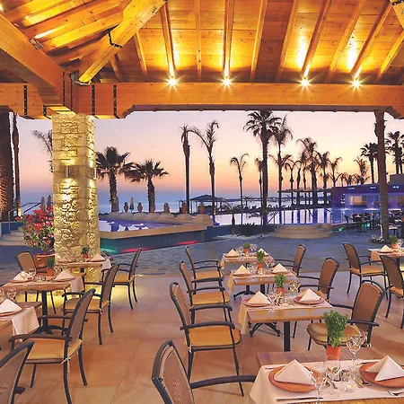 Alexander The Great Hotel