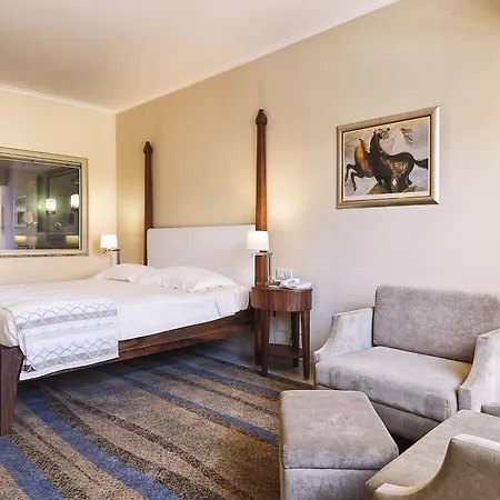 Alexander The Great 4*