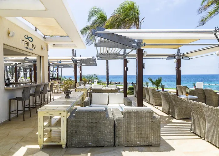 Alexander The Great Hotel