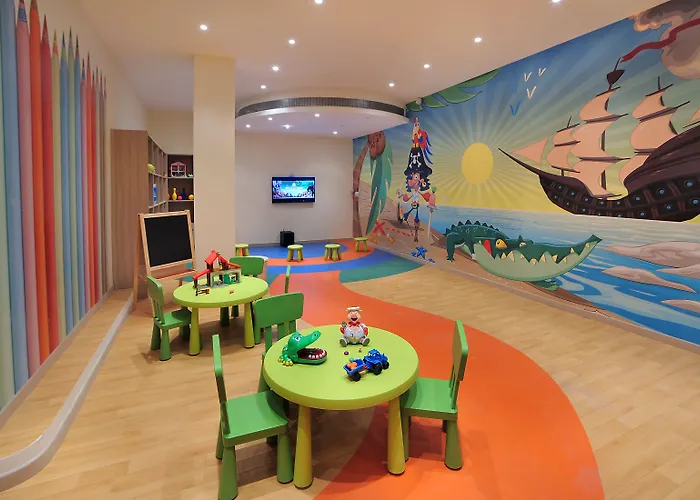 Alexander The Great Otel Pafos